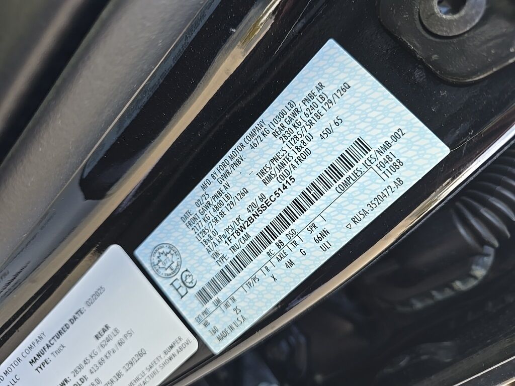 2025 Ford F-250 Super Duty 4x4 Crew Cab XLT Fond du Lac WI