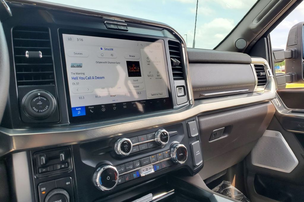 2025 Ford F-250SD King Ranch Hondo TX
