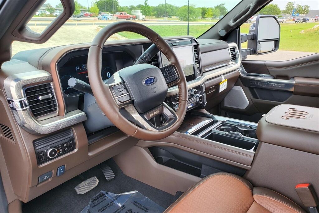 2025 Ford F-250SD King Ranch Hondo TX