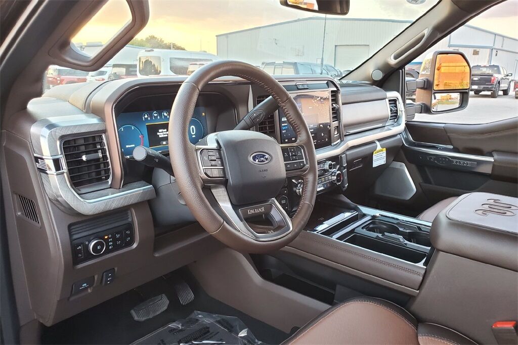 2025 Ford F-250SD King Ranch Hondo TX