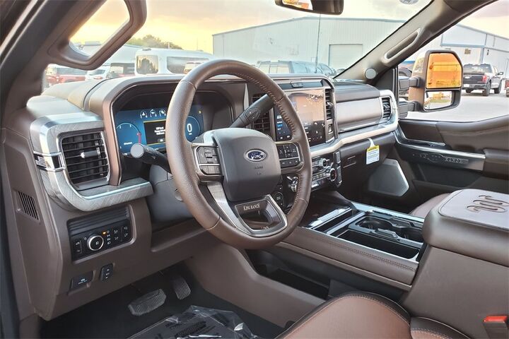 2025 Ford F-250SD King Ranch TX 2025 Ford F-250SD King Ranch TX