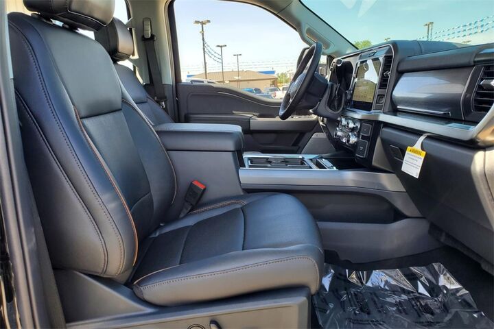 2025 Ford F-250SD Lariat  TX