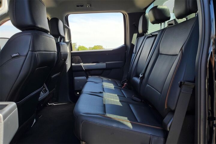 2025 Ford F-250SD Lariat  TX