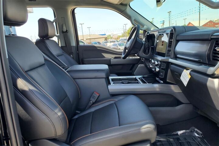 2025 Ford F-250SD Lariat  TX