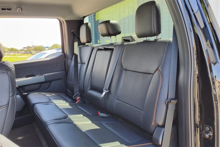 2025 Ford F-250SD Lariat  TX