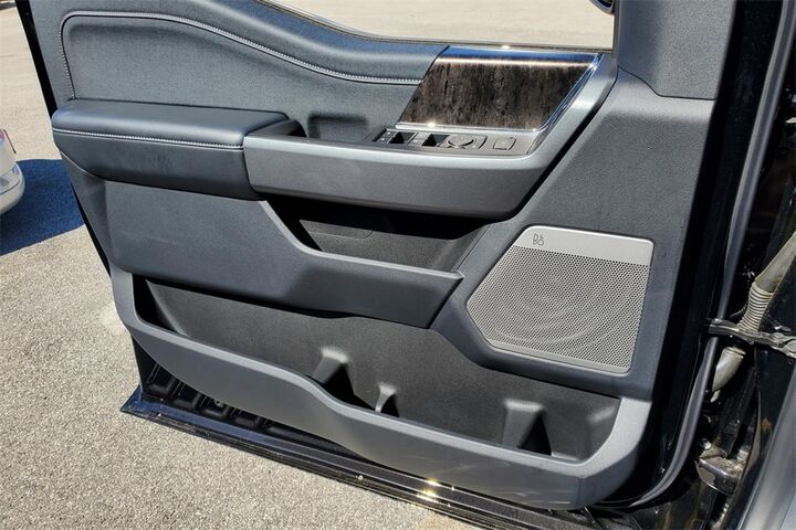 2025 Ford F-250SD Lariat  TX