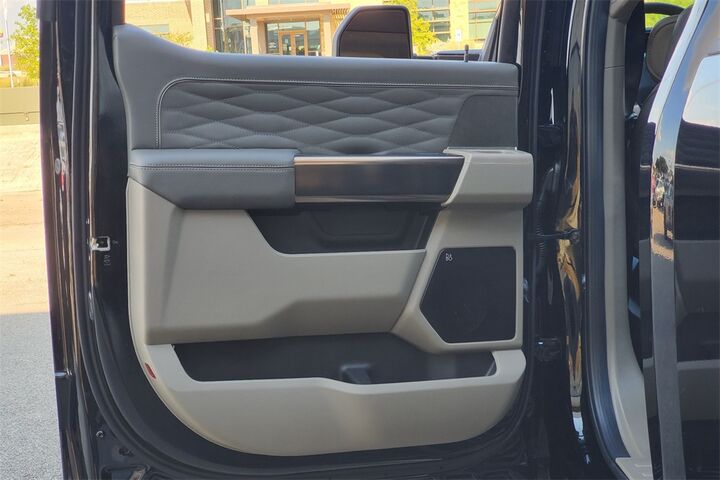 2025 Ford F-250SD Platinum  TX