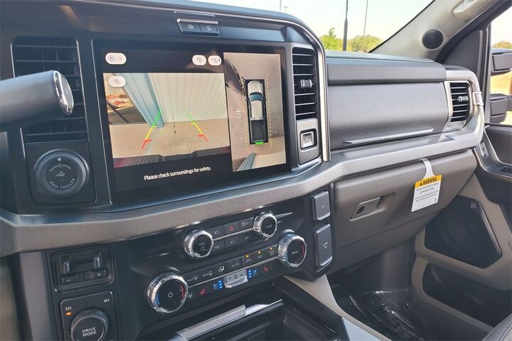 2025 Ford F-250SD Platinum  TX