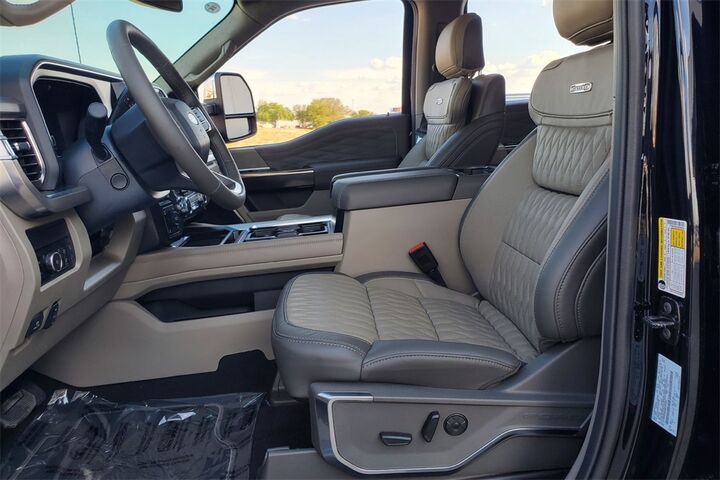 2025 Ford F-250SD Platinum  TX