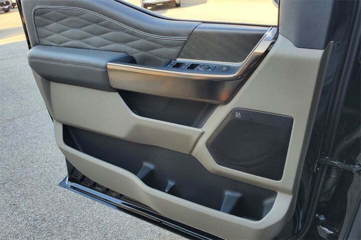 2025 Ford F-250SD Platinum  TX