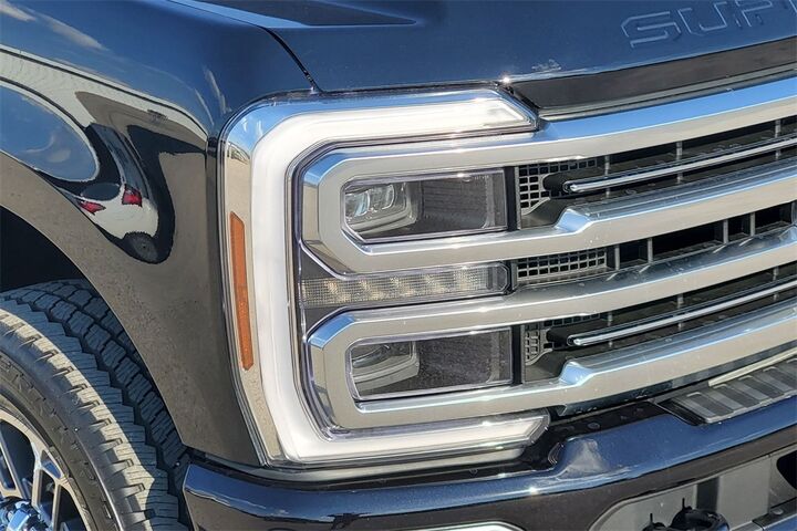2025 Ford F-250SD Platinum  TX