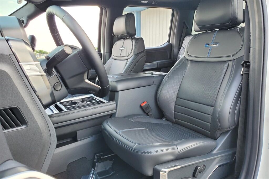 2025 Ford F-250SD Platinum Hondo TX