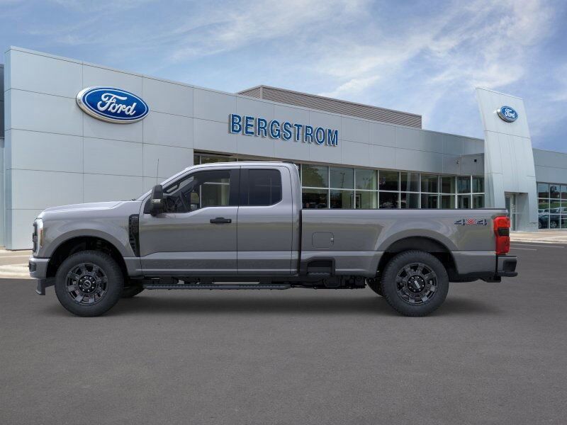 2025 Ford F-250SD XL Green Bay WI