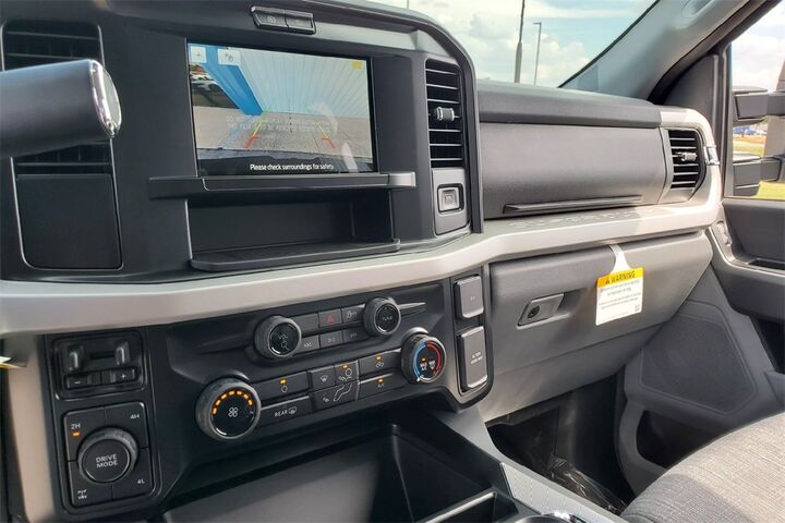 2025 Ford F-250SD XLT  TX