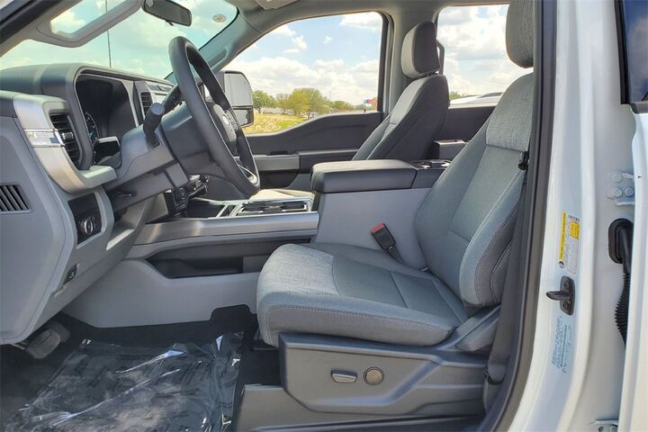 2025 Ford F-250SD XLT  TX