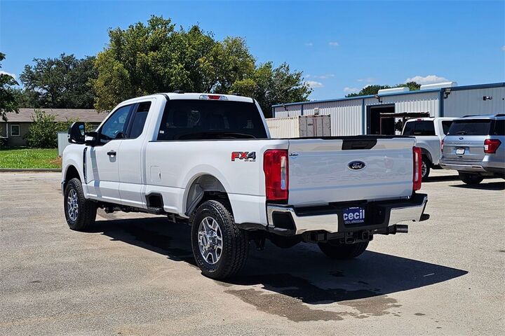 2025 Ford F-250SD XLT  TX