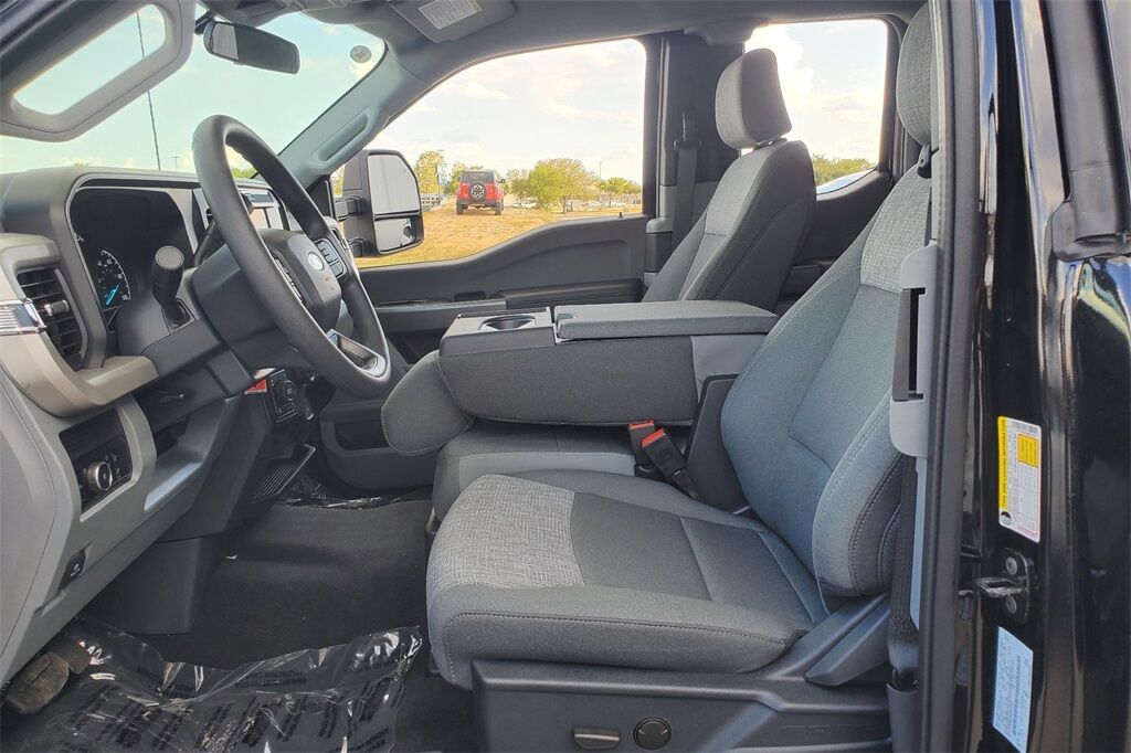 2025 Ford F-250SD XLT Hondo TX