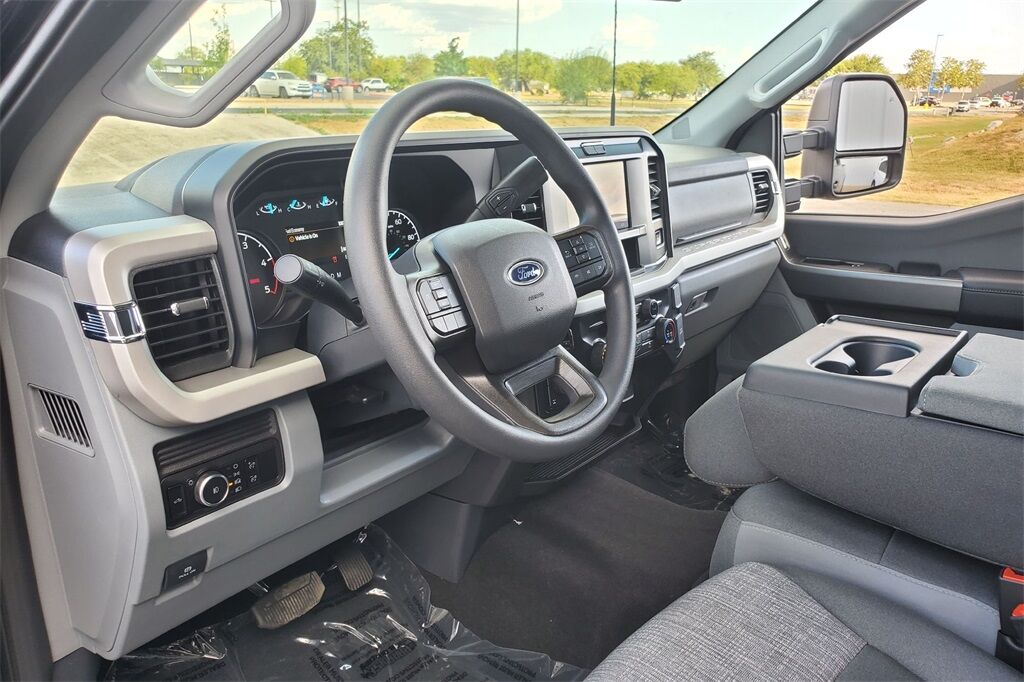 2025 Ford F-250SD XLT Hondo TX