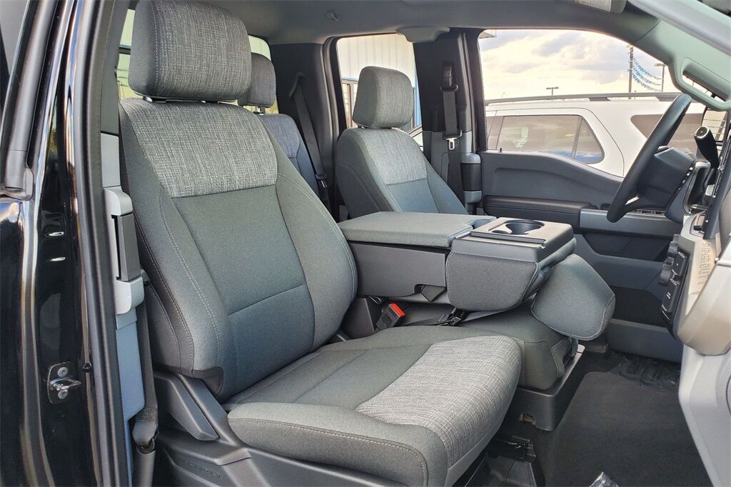 2025 Ford F-250SD XLT Hondo TX