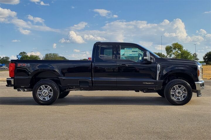 2025 Ford F-250SD XLT  TX