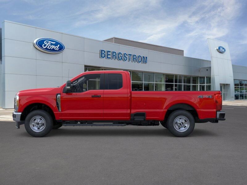 2025 Ford F-250SD XLT Green Bay WI