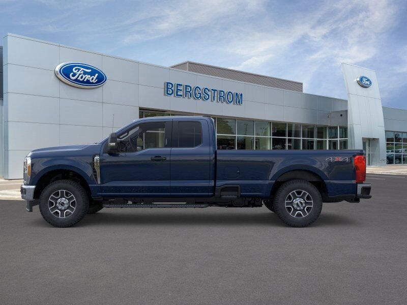 2025 Ford F-250SD XLT Green Bay WI