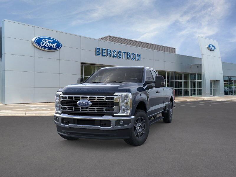 2025 Ford F-250SD XLT Green Bay WI