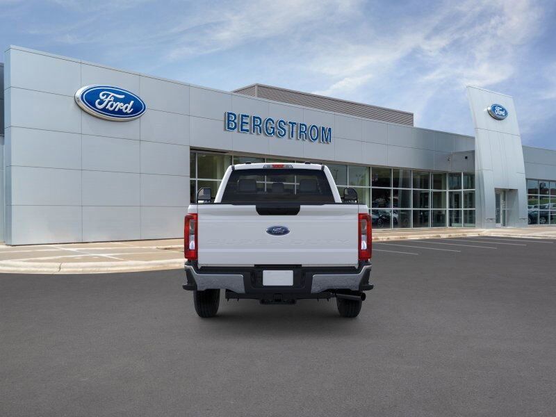 2025 Ford F-250SD XLT Green Bay WI