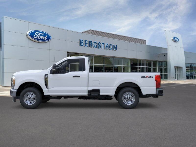 2025 Ford F-250SD XLT Green Bay WI