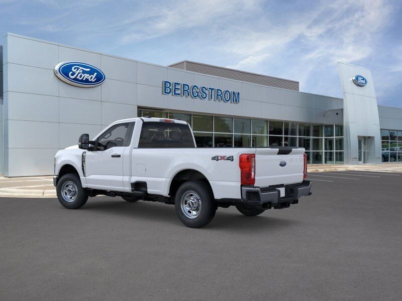 2025 Ford F-250SD XLT Green Bay WI