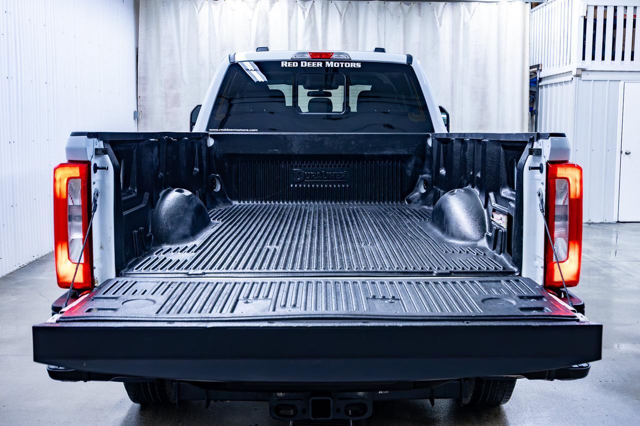 2025 Ford F-350 4x4 Crew Cab XL Longbox Diesel Bcam Red Deer AB