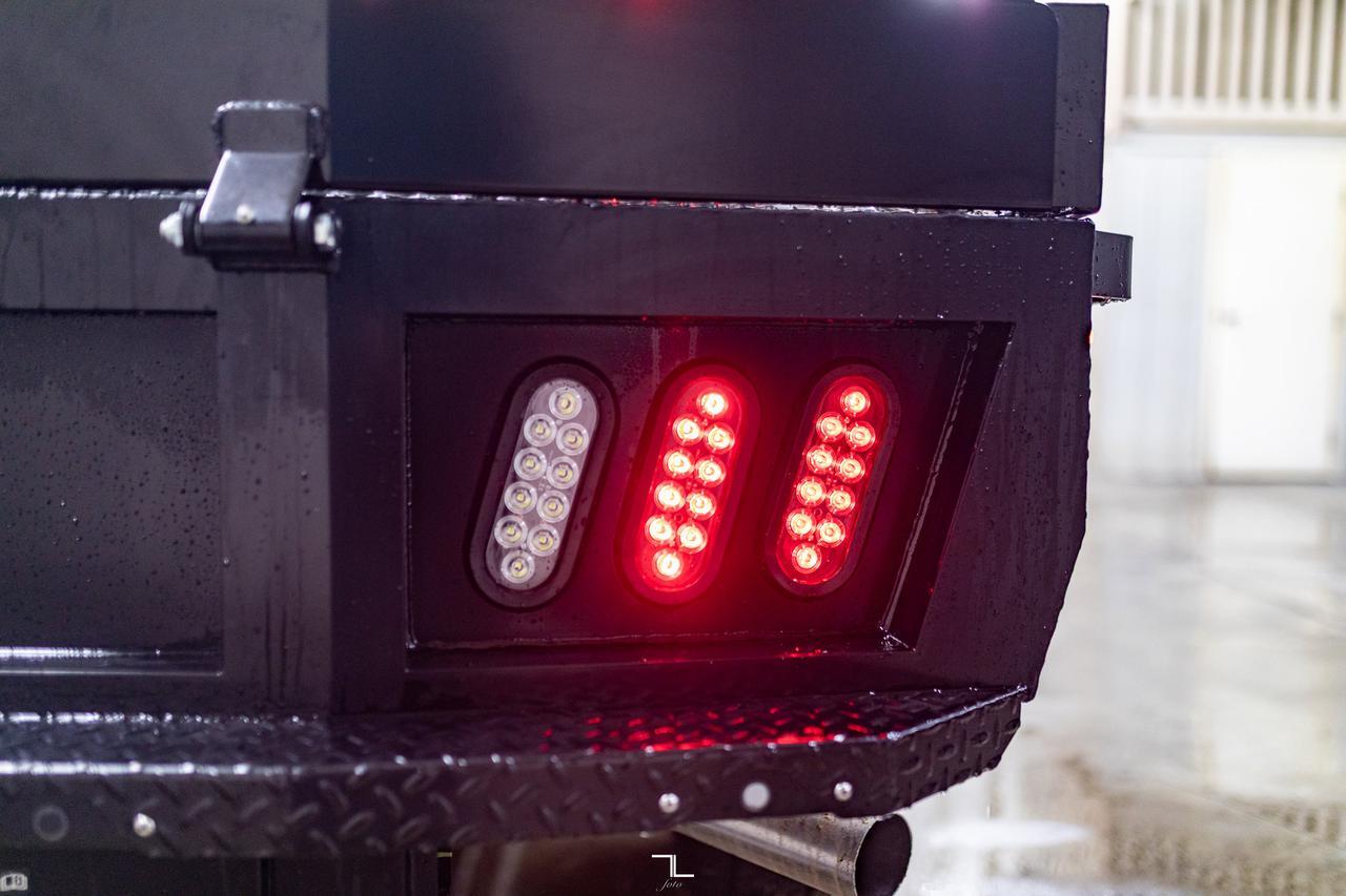 2025 Ford F-350 4x4 Crew Cab XLT Deck PSeat BCam Red Deer AB