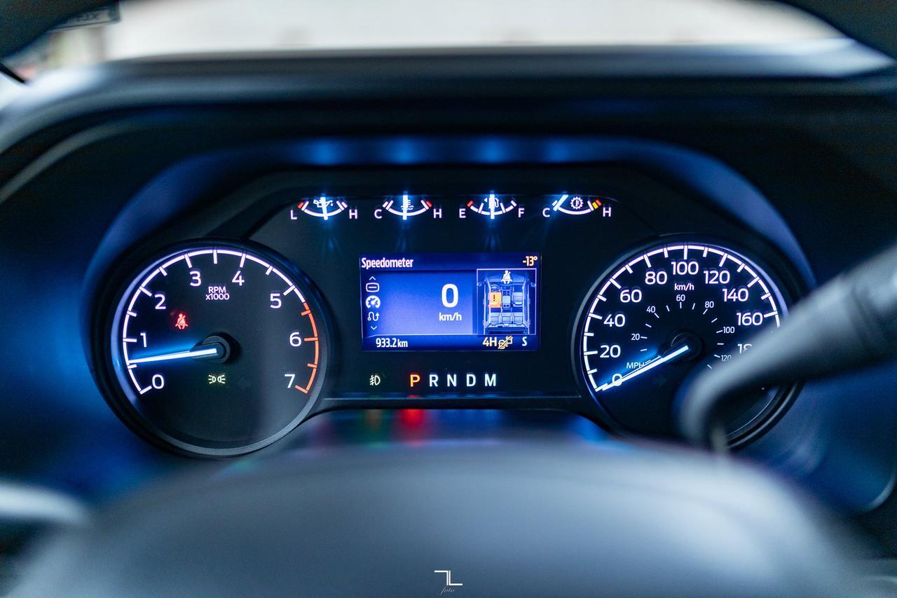 2025 Ford F-350 4x4 Crew Cab XLT Deck PSeat BCam Red Deer AB