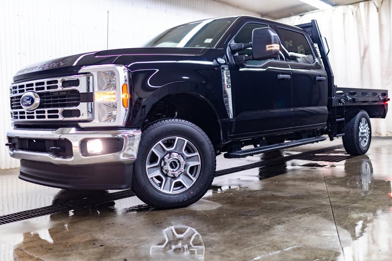 2025 Ford F-350 4x4 Crew Cab XLT Deck PSeat BCam Red Deer AB