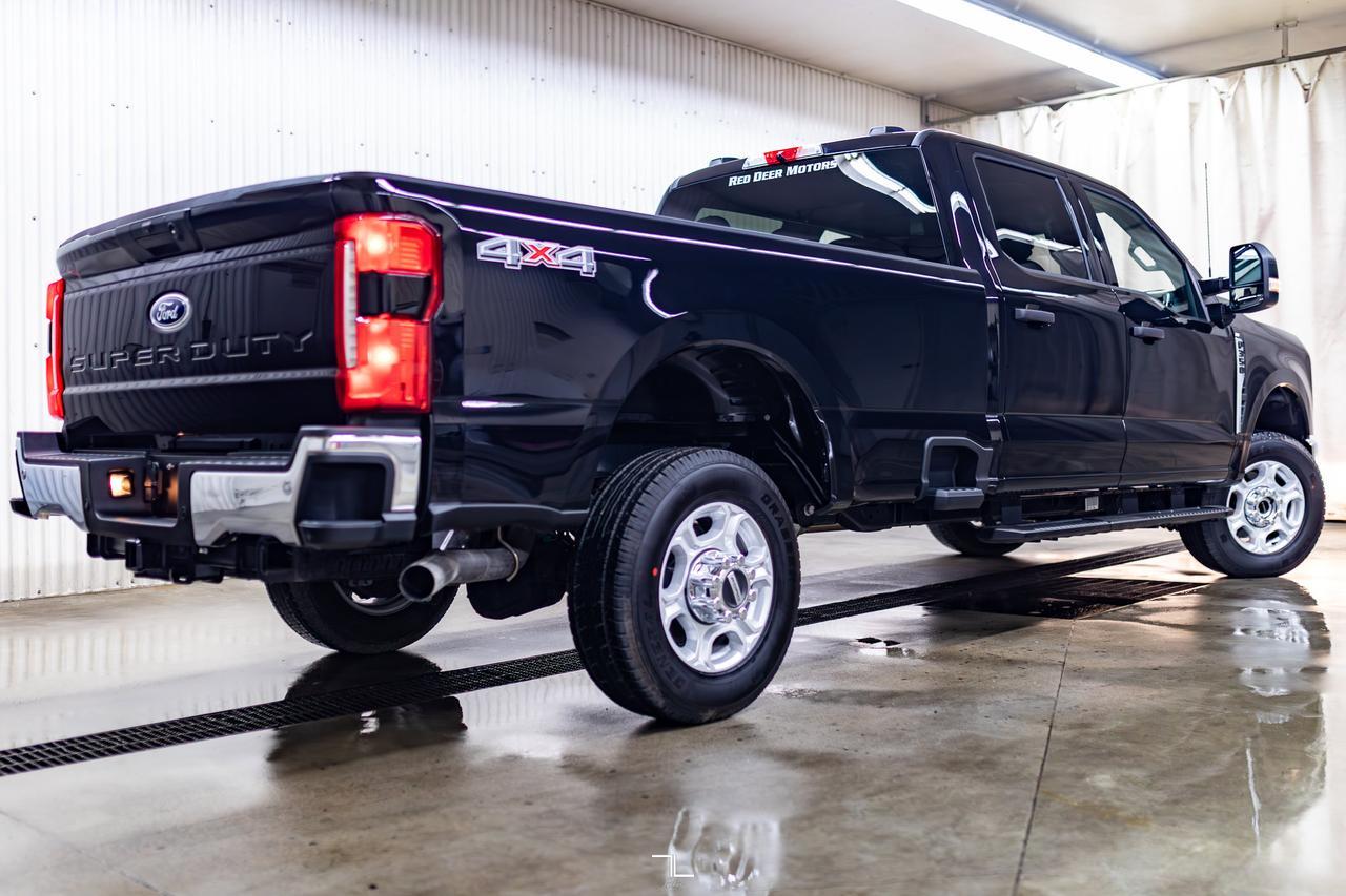 2025 Ford F-350 4x4 Crew Cab XLT Longbox BCam Red Deer AB