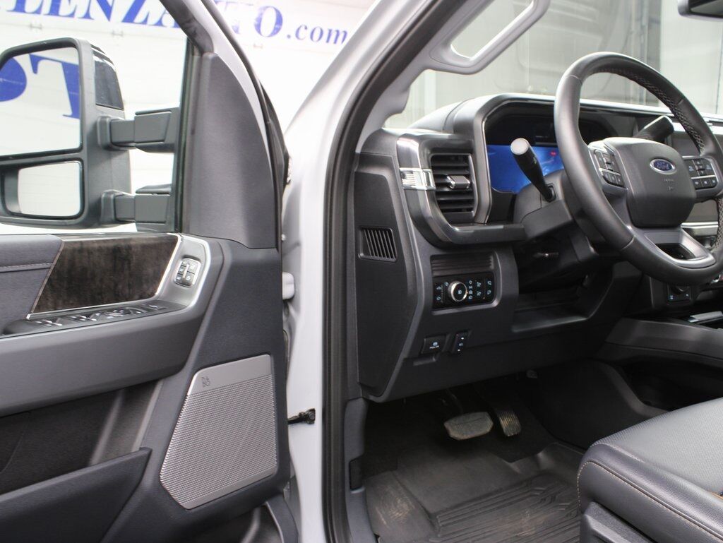 2025 Ford F-350 Super Duty 4x4 Crew Cab Lariat SRW Fond du Lac WI