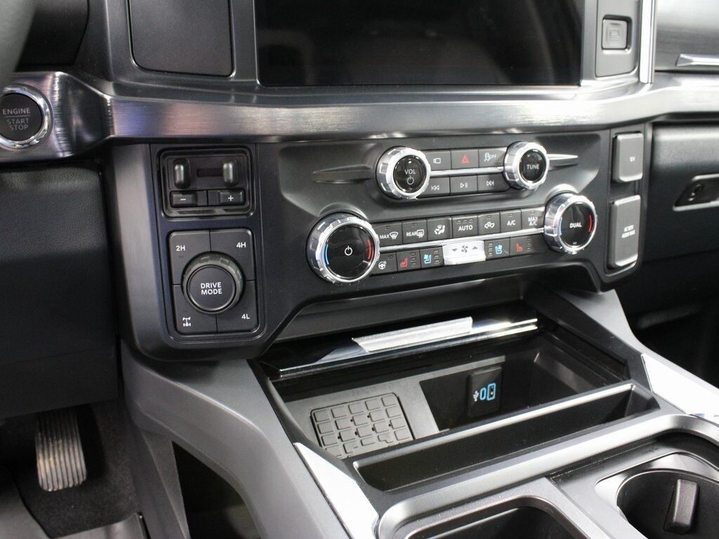 2025 Ford F-350 Super Duty 4x4 Crew Cab Lariat SRW Fond du Lac WI