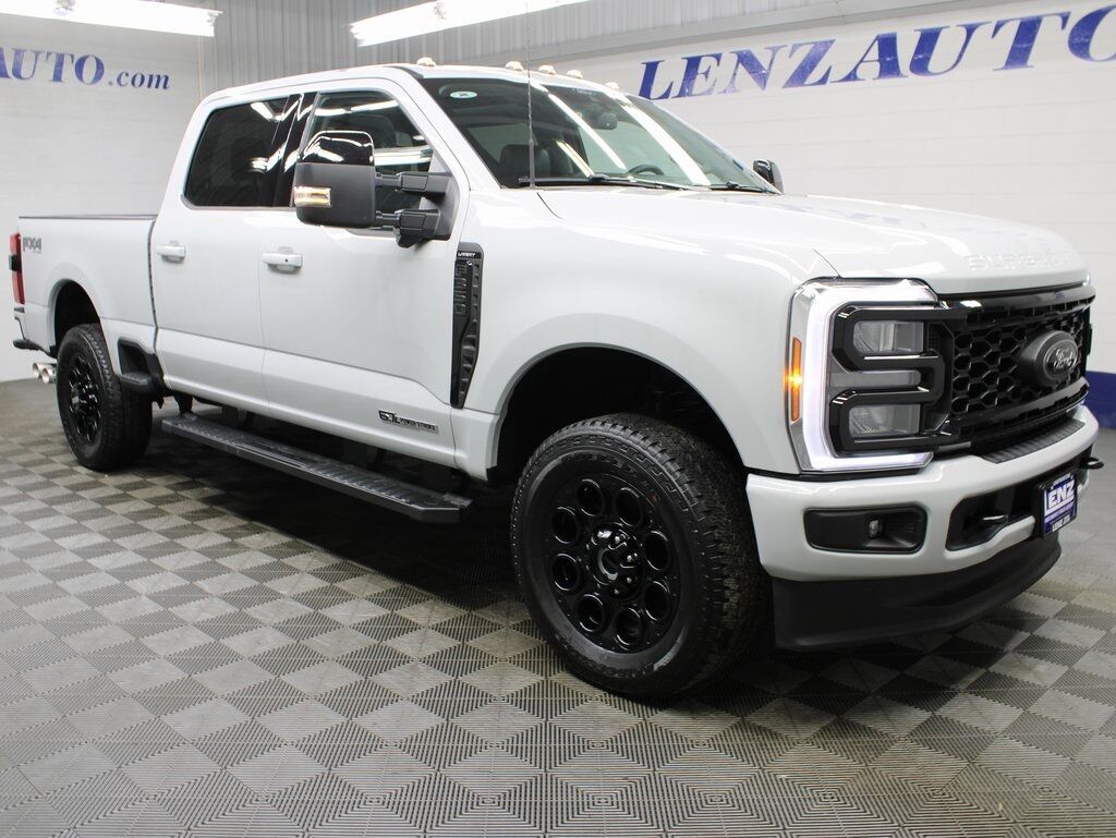 2025 Ford F-350 Super Duty 4x4 Crew Cab Lariat SRW Fond du Lac WI