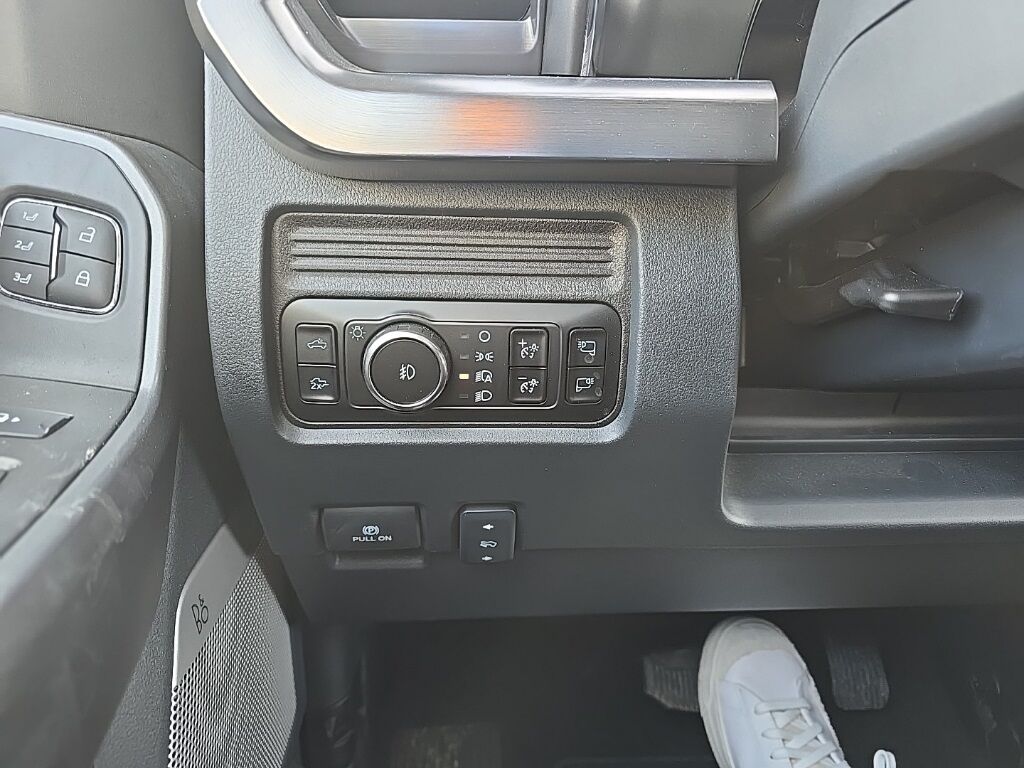 2025 Ford F-350 Super Duty 4x4 Crew Cab Lariat SRW Fond du Lac WI