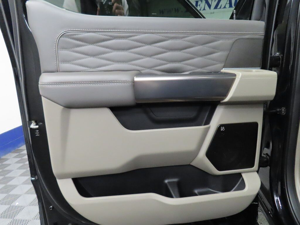 2025 Ford F-350 Super Duty 4x4 Crew Cab Platinum SRW Fond du Lac WI