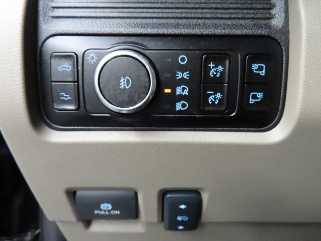 2025 Ford F-350 Super Duty 4x4 Crew Cab Platinum SRW Fond du Lac WI