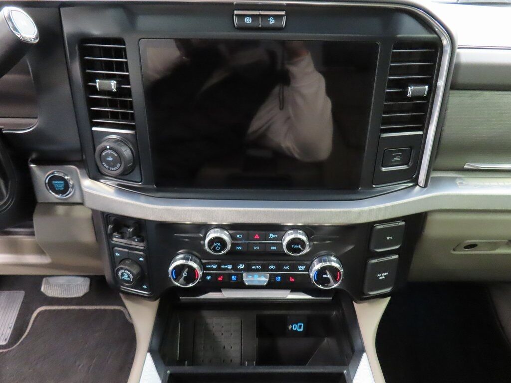 2025 Ford F-350 Super Duty 4x4 Crew Cab Platinum SRW Fond du Lac WI