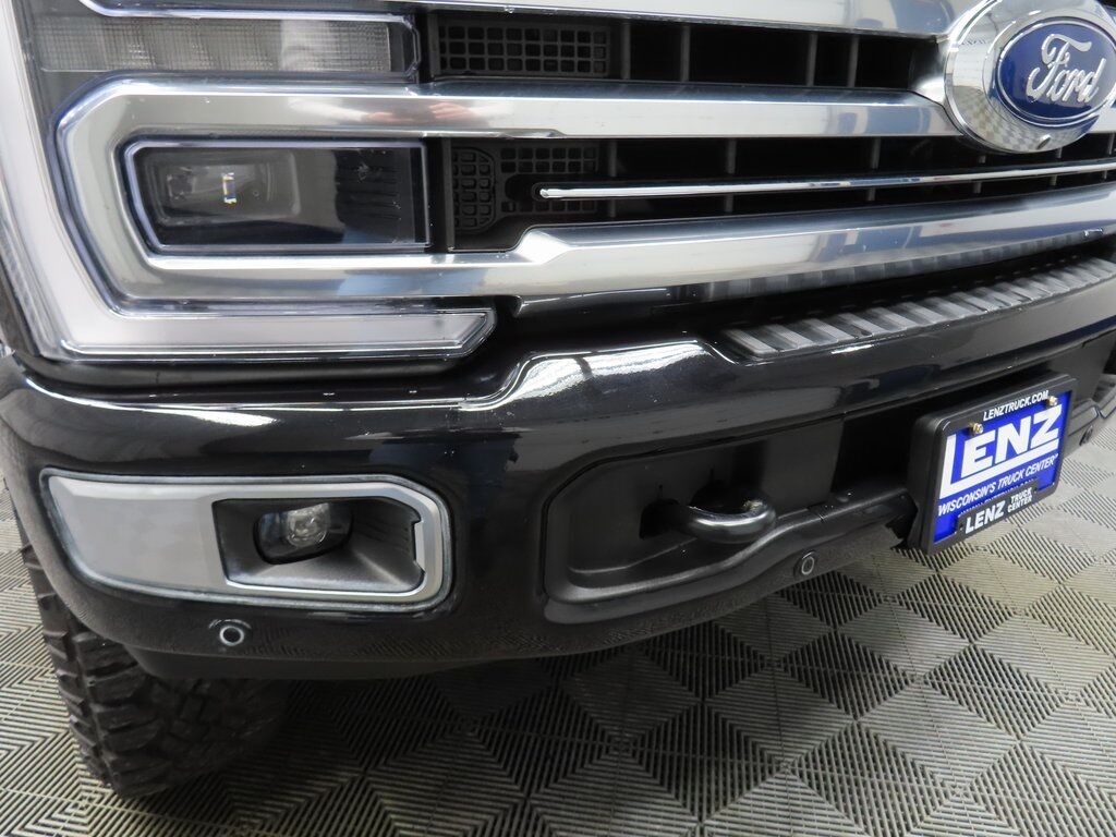 2025 Ford F-350 Super Duty 4x4 Crew Cab Platinum SRW Fond du Lac WI