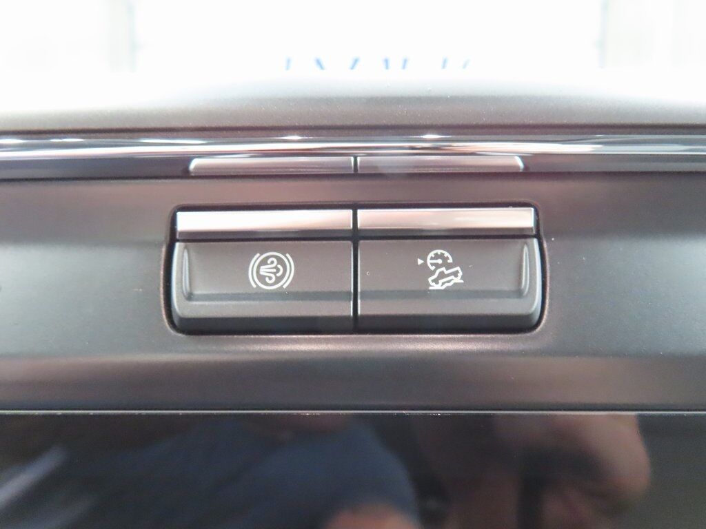 2025 Ford F-350 Super Duty 4x4 Crew Cab XLT SRW Fond du Lac WI