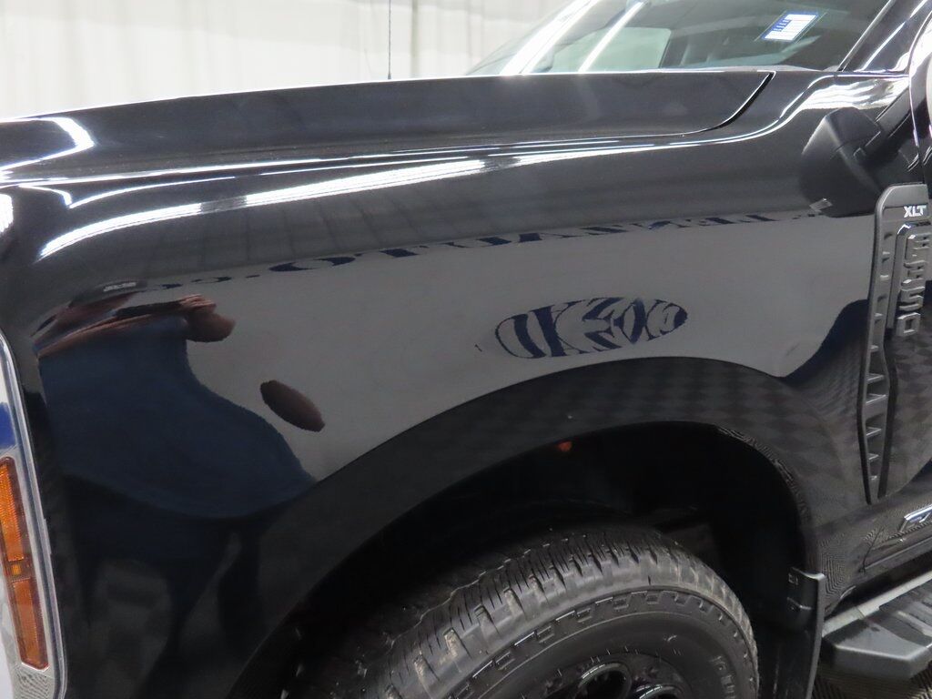 2025 Ford F-350 Super Duty 4x4 Crew Cab XLT SRW Fond du Lac WI