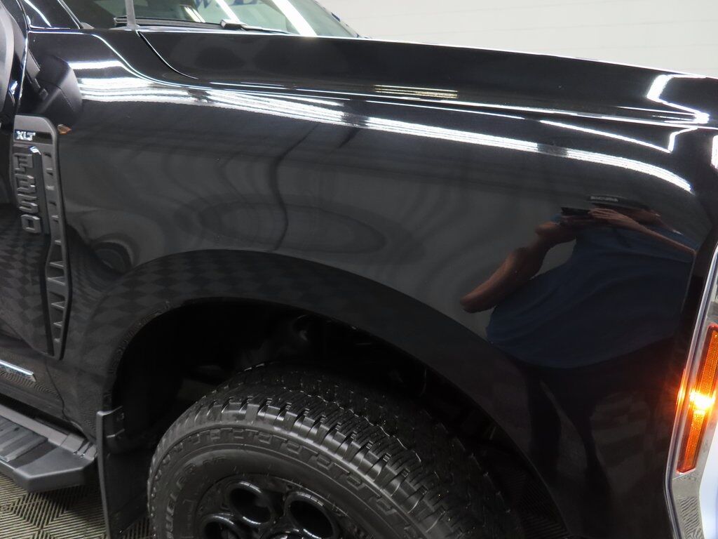 2025 Ford F-350 Super Duty 4x4 Crew Cab XLT SRW Fond du Lac WI