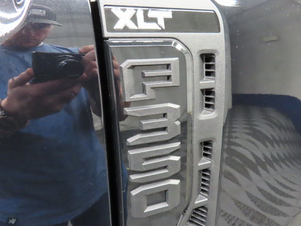 2025 Ford F-350 Super Duty 4x4 Crew Cab XLT SRW Fond du Lac WI