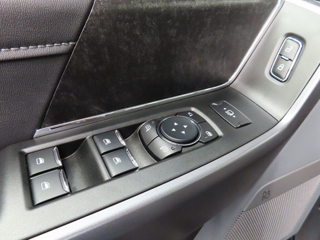 2025 Ford F-350 Super Duty 4x4 Crew Cab XLT SRW Fond du Lac WI