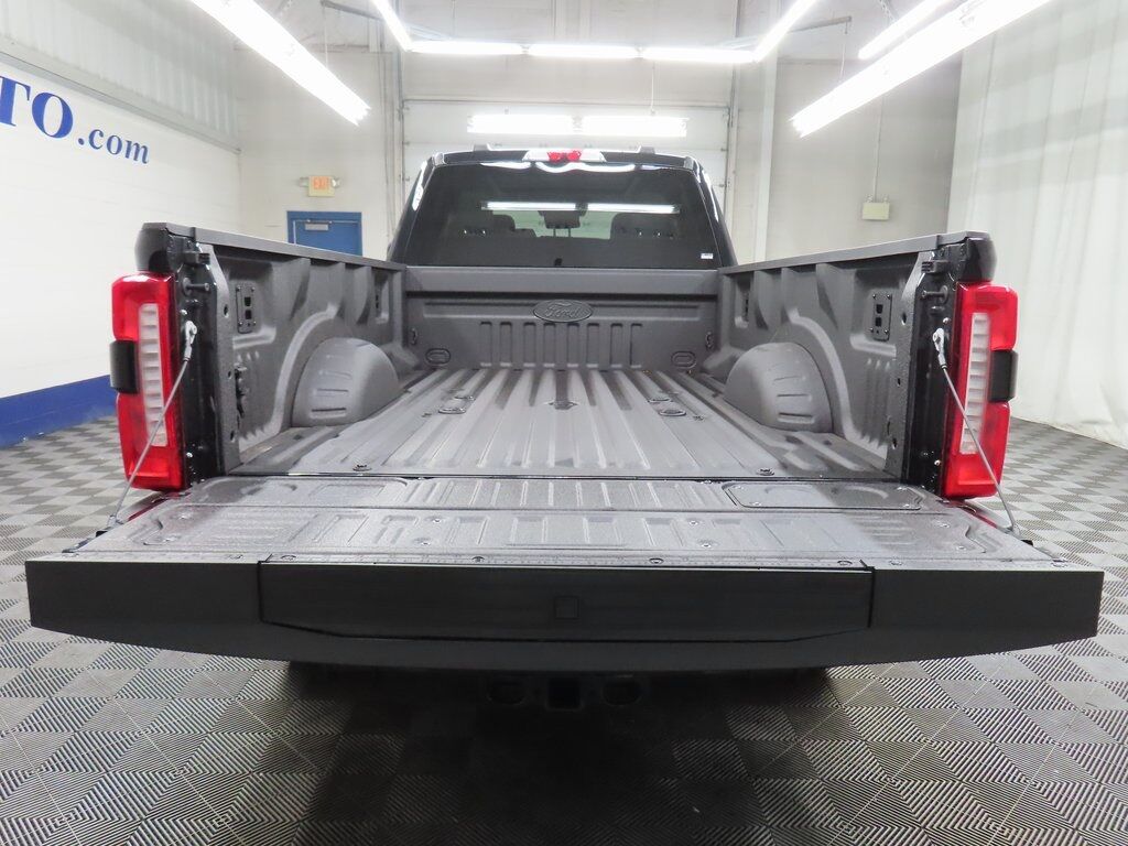 2025 Ford F-350 Super Duty 4x4 Crew Cab XLT SRW Fond du Lac WI