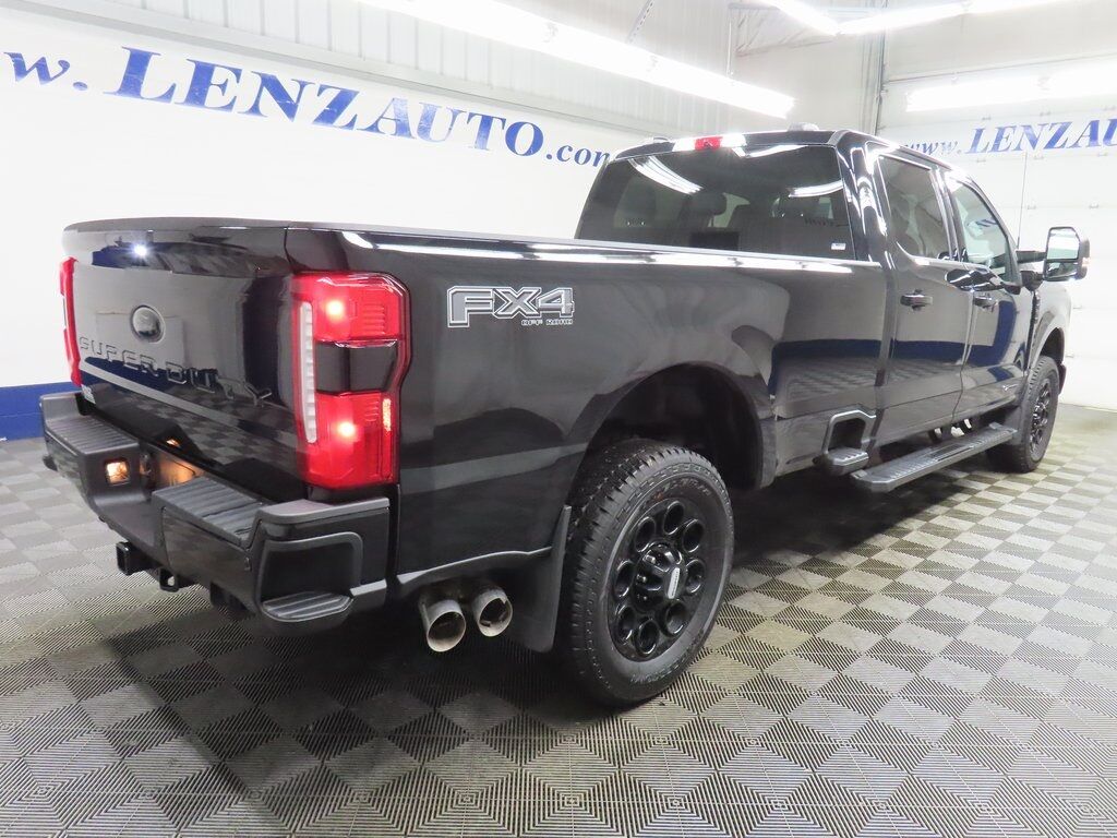2025 Ford F-350 Super Duty 4x4 Crew Cab XLT SRW Fond du Lac WI